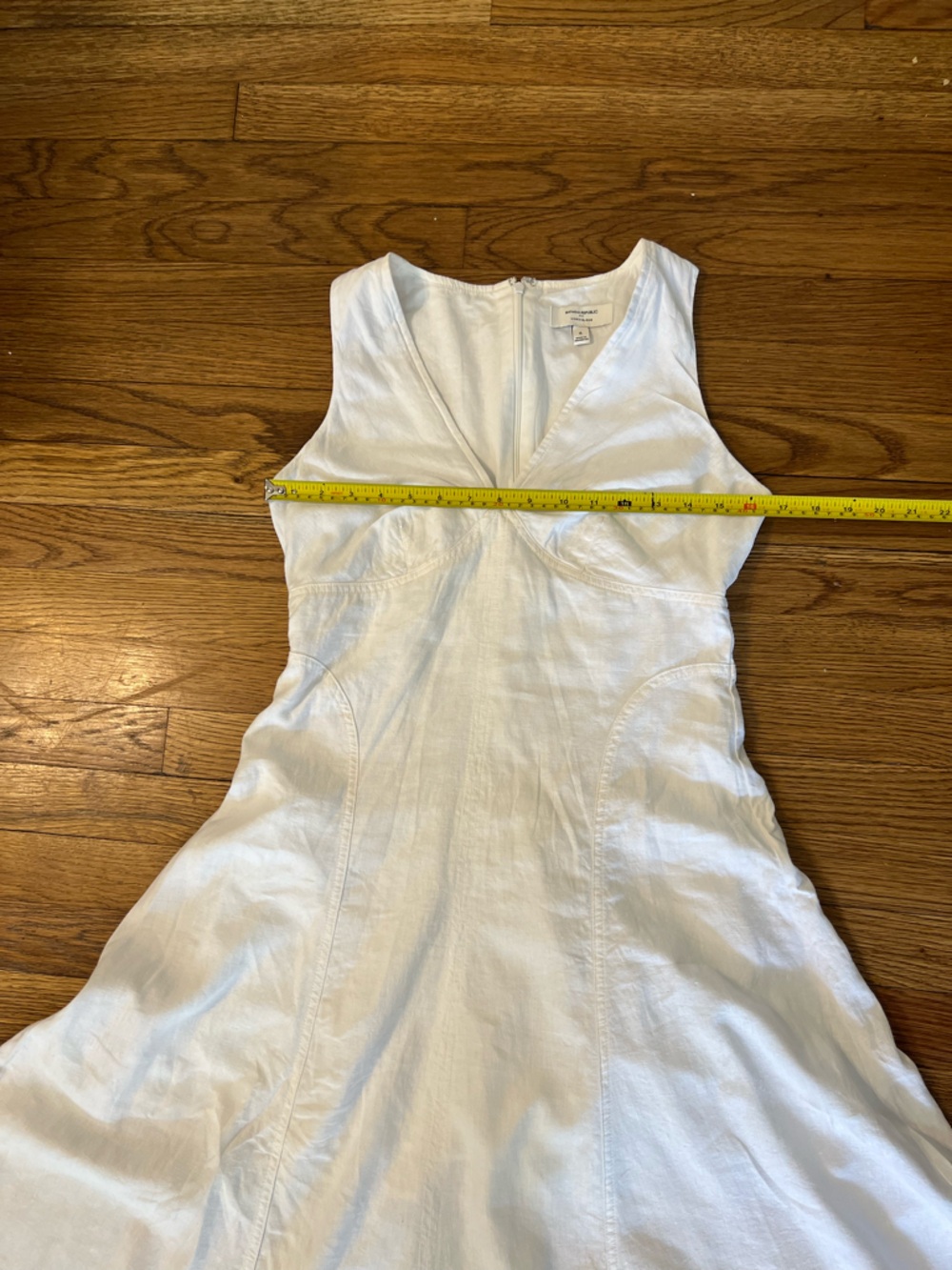 Banana Republic White V-Neck Midi Dress - Picture 8 of 16